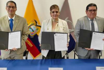 Tres entidades p&uacute;blicas suscribieron convenio para inhabilitar las telecomunicaciones en los centros carcelarios.