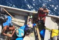 Dos hombres de origen panameño fueron rescatados a 150 millas náuticas de las costas colombianas, así lo informó la Armada de Ecuador, el miércoles 22 de enero de 2025. 