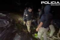 La Policía Nacional incautó más de una tonelada de droga en la playa San Lorenzo de Manta. 