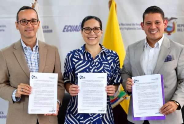 Arcsa y el Centro de la Industria L&aacute;ctea firman convenio para fortalecer el sector