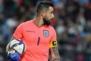 El golero Hern&aacute;n Gal&iacute;ndez dejar&iacute;a el f&uacute;tbol chileno para jugar en el Aucas. 