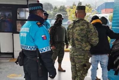 Los operativos se realizan en las estaciones, como la del Troleb&uacute;s, para garantizar la seguridad de los pasajeros. 