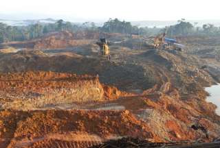 Gobierno Nacional suspende operaciones mineras en cuatro concesiones de Napo
