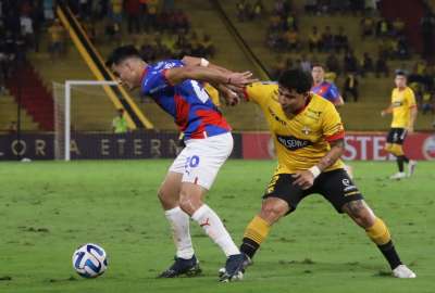 Mario Pineida analiza postergar la operaci&oacute;n