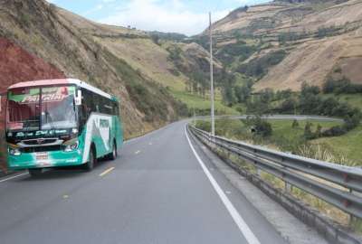 Los ciudadanos deben tomar rutas alternas como: Zhud, El Triunfo o Cumand&aacute;, Pallatanga y Riobamba. 