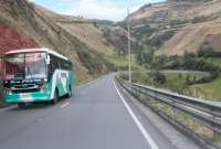 Los ciudadanos deben tomar rutas alternas como: Zhud, El Triunfo o Cumandá, Pallatanga y Riobamba.