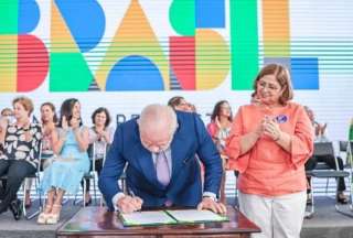 Lula presenta reforma para equiparar sueldos entre hombres y mujeres