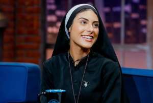 Kamila Rodrigues Cardoso dej&oacute; las pasarelas para servir a Dios.