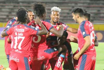 El Nacional gan&oacute; sin problemas al Nacional Potos&iacute; en la Copa Libertadores.
