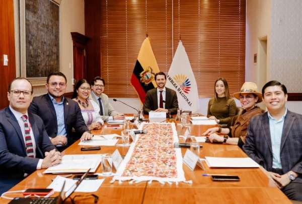 Pedido de juicio pol&iacute;tico contra Manzano no pas&oacute;. 