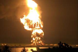 Cuba: Un segundo tanque de petr&oacute;leo colapsa tras dos d&iacute;as de incendios