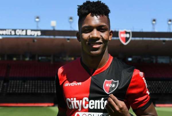 Dos goles con Newell&acute;s le valieron a Djorkaeff Reasco para entrar a la lista de convocados al Mundial.