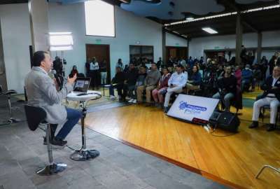 El alcalde Pabel Mu&ntilde;oz pidi&oacute; la militarizaci&oacute;n de instalaciones. 