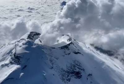 Las tomas realizadas muestran la imponencia del volc&aacute;n.