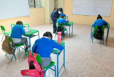 Se proh&iacute;be durante las horas de clase y otras actividades escolares la participaci&oacute;n de estudiantes, docentes y autoridades en actos de proselitismo pol&iacute;tico. 