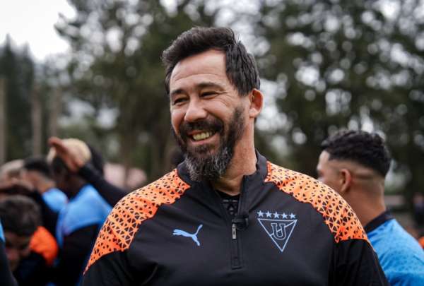 Pablo S&aacute;nchez empieza a sentir la presi&oacute;n del mundo albo