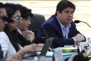 En una entrevista con un medio de comunicaci&oacute;n, Arturo F&eacute;lix Wong dio a conocer los motivos del distanciamiento entre Daniel Noboa y Ver&oacute;nica Abad.
