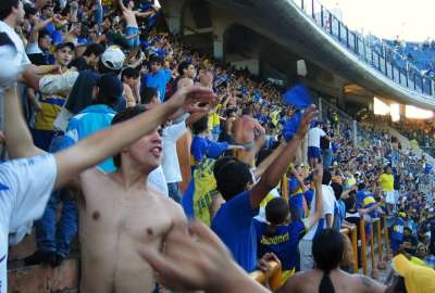 Gesto racista de un hincha de Boca Juniors qued&oacute; grabado en video