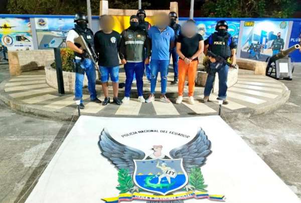 La Polic&iacute;a detuvo a tres presunto extorsionadores, en Guayaquil, el 26 de agosto del 2023. 