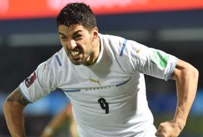 Luis Su&aacute;rez celebra su tanto en Paraguay
