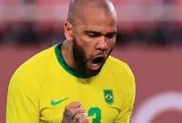 Dani Alves fue presentado como refuerzo del Pumas mexicano