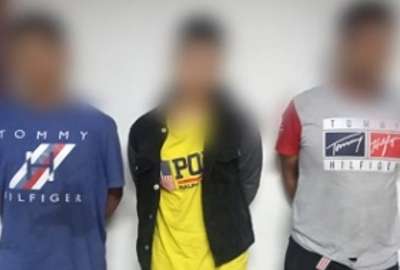 Adem&aacute;s, los uniformados detuvieron a tres ciudadanos.