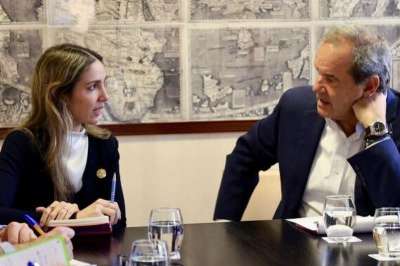 Sonsoles Garc&iacute;a, ministra de Producci&oacute;n, se reuni&oacute;n con representantes de la Secretar&iacute;a de Iberoamerica 