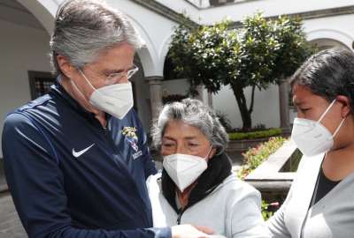 Presidente Lasso ser reuni&oacute; con Martha, quien perdi&oacute; su quisco en las manifestaciones