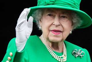 L&iacute;deres pol&iacute;ticos de Reino Unido preocupados por la reina Isabel II