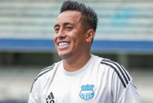 Christian Cueva super&oacute; la lesi&oacute;n y ser&aacute; titular en Emelec