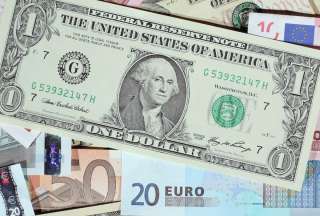 Cae el Euro y el D&oacute;lar se fortalece