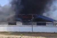 En la vía Durán Boliche, Guayas, se registró un incendio estructural