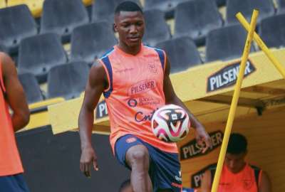 Mois&eacute;s Caicedo vuelve al once titular 