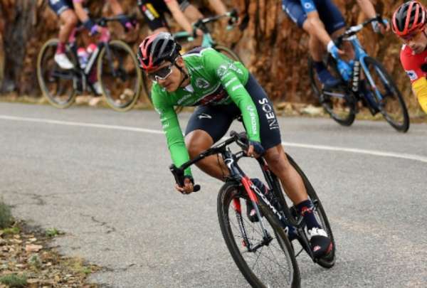 Medio internacional asegura que Richard Carapaz tendr&iacute;a nuevo equipo