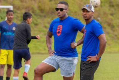 Antonio Valencia record&oacute; su temporada con el 7 en el Manchester United