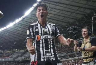 VIDEO: Alan Franco encar&oacute; a los jugadores de River Plate camino al camerino