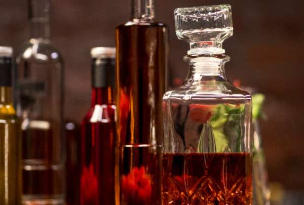 Operativo del SRI permiti&oacute; el decomiso de m&aacute;s de 6.000 botellas de licor sin los respectivos sellos de seguridad.