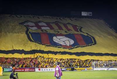 Barcelona perdi&oacute; cerca de 200.000 d&oacute;lares por la sanci&oacute;n contra su estadio