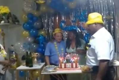Al cumplea&ntilde;ero le pusieron un petardo en lugar de una vela volc&aacute;n