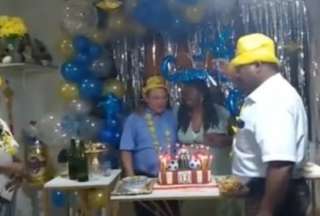 Al cumplea&ntilde;ero le pusieron un petardo en lugar de una vela volc&aacute;n