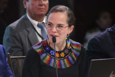 Ministra de Educaci&oacute;n se&ntilde;al&oacute; que USD 140 millones fueron asignados para infraestructura