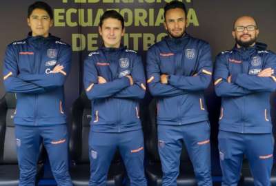 Miguel Bravo (segundo) asumi&oacute; la direcci&oacute;n t&eacute;cnica de la Sub-20 despu&eacute;s del Sudamericano.