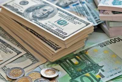 &iquest;C&oacute;mo influye en Ecuador la devaluaci&oacute;n del euro respecto al d&oacute;lar?