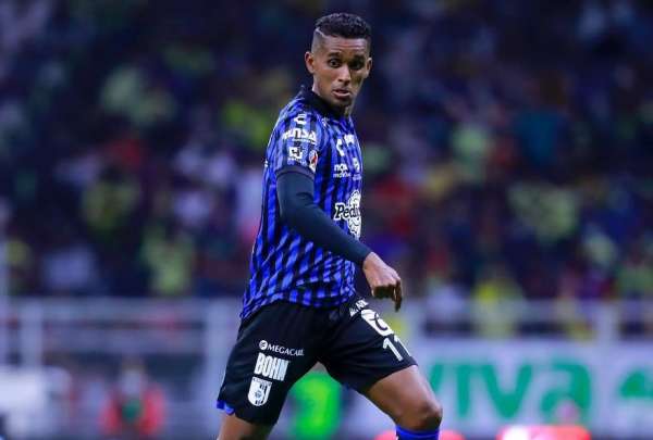 Fidel Mart&iacute;nez es uno de los ecuatorianos que juega en el Quer&eacute;taro
