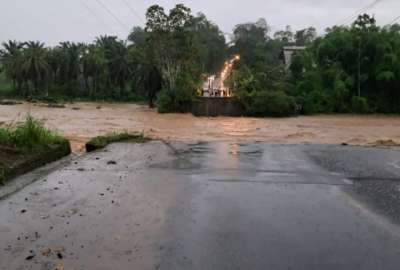 Puente del r&iacute;o Blanco colapsa por fuertes lluvias