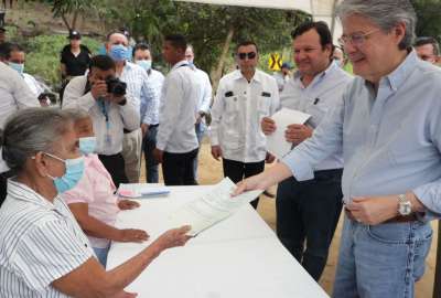 Presidencia reitera su compromiso con el libre ejercicio period&iacute;stico