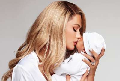 Paris Hilton mostr&oacute; la foto de su hijo en redes sociales