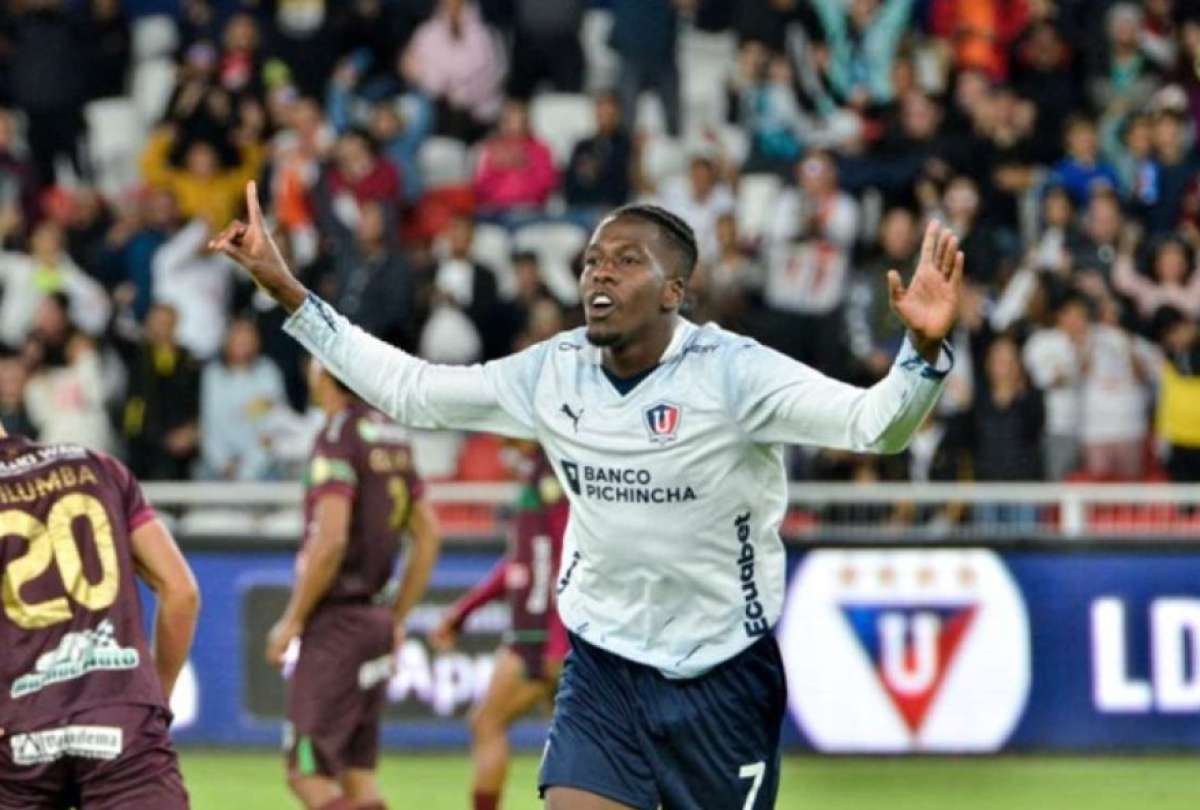 Liga de Quito ocupa el primer lugar en la tabla de posiciones  del campeonato ecuatoriano de f&uacute;tbol.