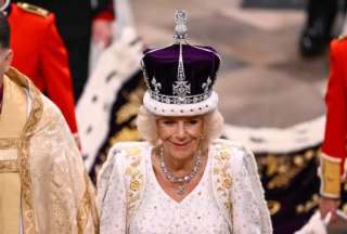 La coronaci&oacute;n de la reina Camila despert&oacute; el recuerdo &lsquo;Lady Di&rsquo;