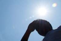 Ante la presencia de radiaci&oacute;n extremadamente alta se recomienda usar protector solar e hidratarse.